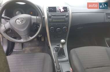Седан Toyota Corolla 2009 в 