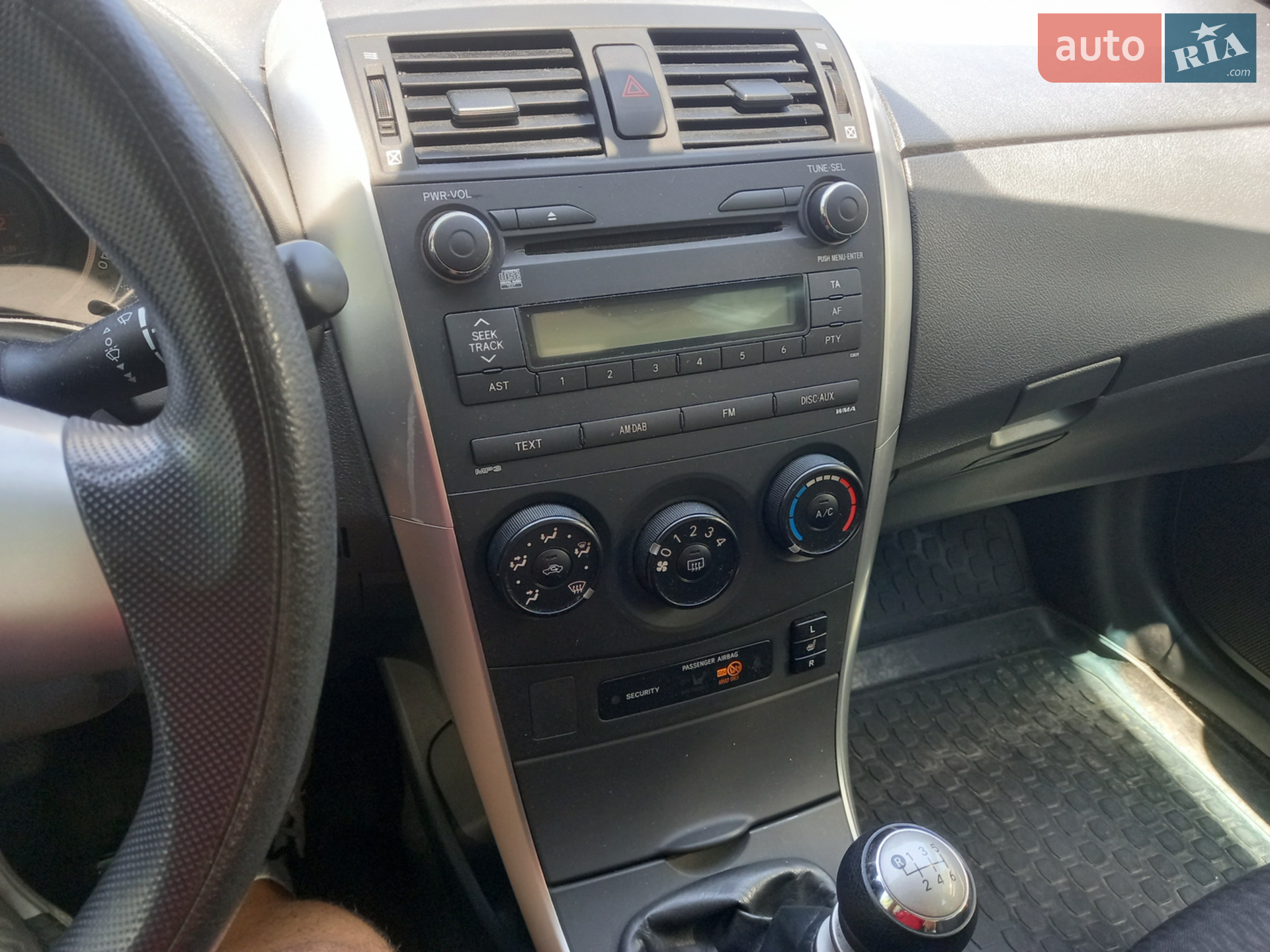 2011 Toyota Corolla - мініатюра 8