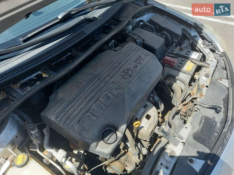 Седан Toyota Corolla 2011 в Львові