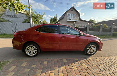 Седан Toyota Corolla 2014 в 