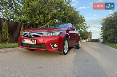 Седан Toyota Corolla 2014 в 