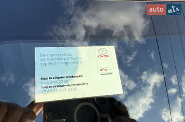 Седан Toyota Corolla 2014 в 