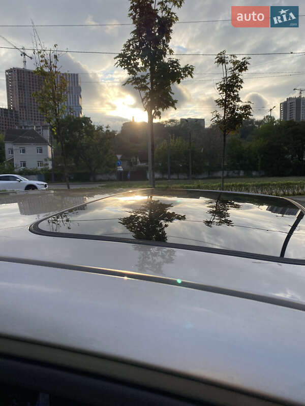 Хетчбек Toyota Corolla 2003 в Дніпрі