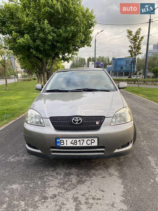 Хетчбек Toyota Corolla 2003 в Дніпрі