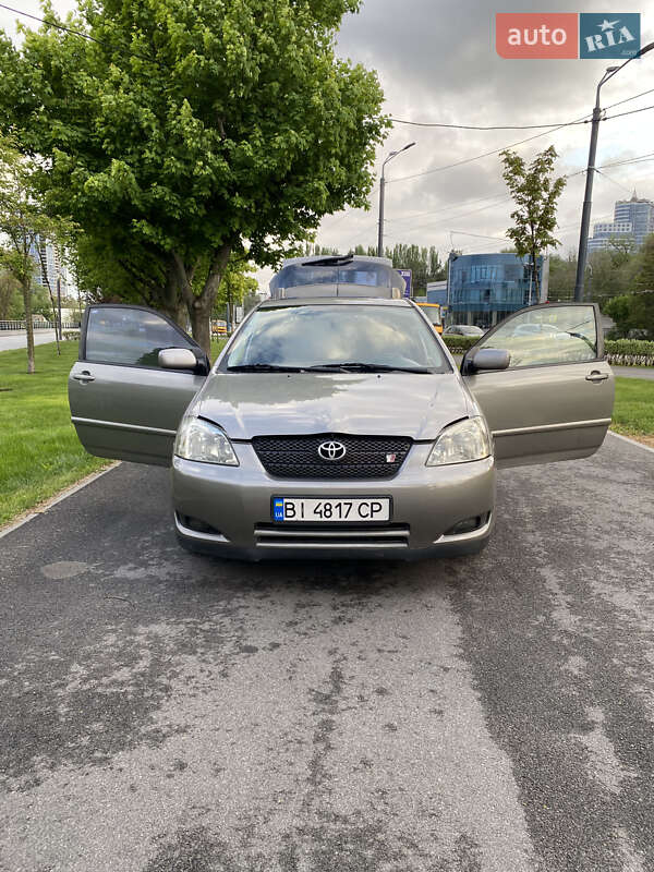Хетчбек Toyota Corolla 2003 в Дніпрі