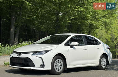 Седан Toyota Corolla 2020 в Киеве