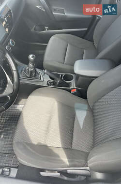 Седан Toyota Corolla 2014 в 