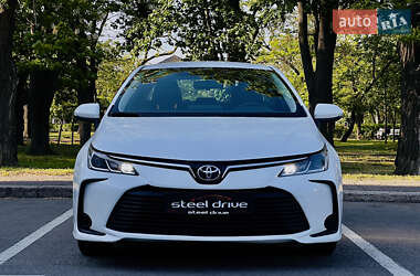 Седан Toyota Corolla 2019 в 