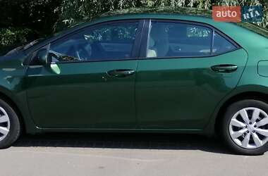 Седан Toyota Corolla 2015 в 
