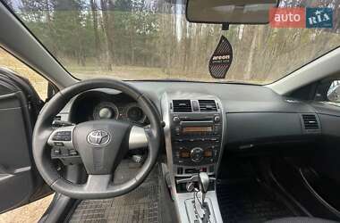 Седан Toyota Corolla 2012 в 