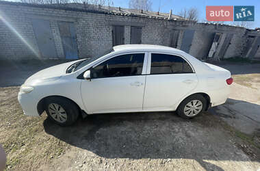 Седан Toyota Corolla 2011 в  фото 5 Седан Toyota Corolla 2011 в