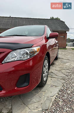 Седан Toyota Corolla 2013 в Коломые
