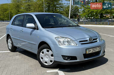 Хэтчбек Toyota Corolla 2005 в Одессе