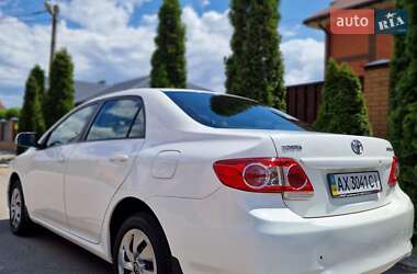 Седан Toyota Corolla 2012 в 