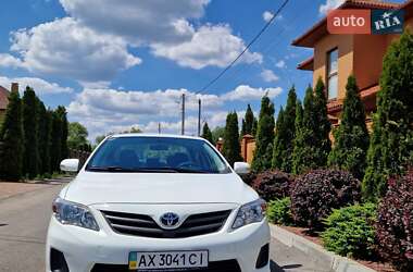 Седан Toyota Corolla 2012 в 