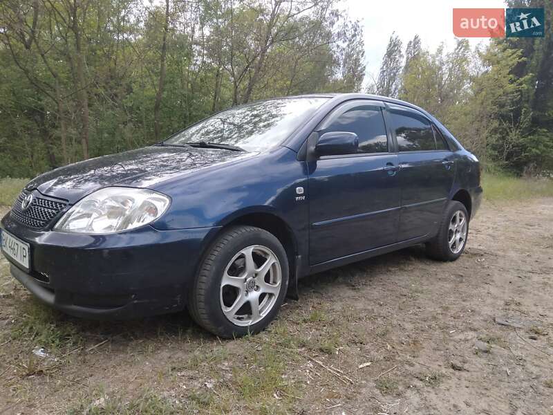 Седан Toyota Corolla 2004 в 