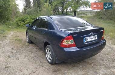 Седан Toyota Corolla 2004 в 