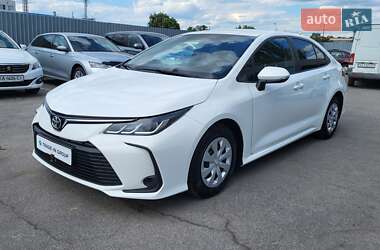 Седан Toyota Corolla 2019 в Києві