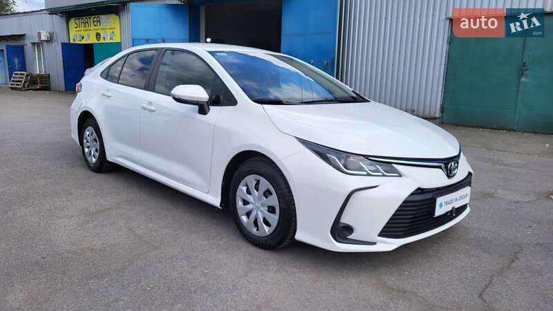 Седан Toyota Corolla 2019 в Києві