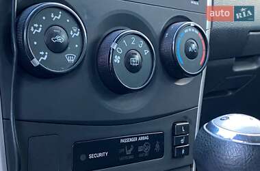 Седан Toyota Corolla 2011 в 