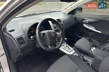 Седан Toyota Corolla 2010 в 