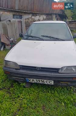 Седан Toyota Corolla 1991 в Носовке