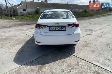 Седан Toyota Corolla 2021 в 
