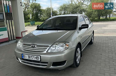 Седан Toyota Corolla 2004 в Гадяче