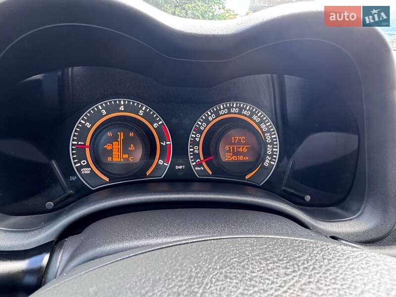 Седан Toyota Corolla 2010 в Киеве