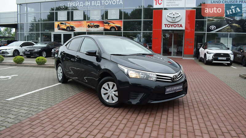 Седан Toyota Corolla 2014 в Житомире