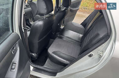 Хэтчбек Toyota Corolla 2006 в 