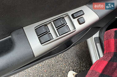 Хэтчбек Toyota Corolla 2006 в 