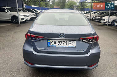 Седан Toyota Corolla 2021 в 