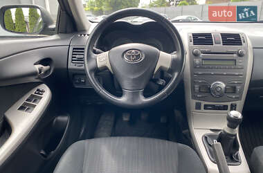Седан Toyota Corolla 2007 в 