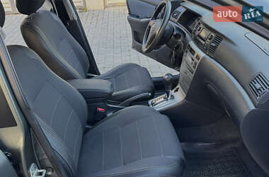 Хэтчбек Toyota Corolla 2003 в 
