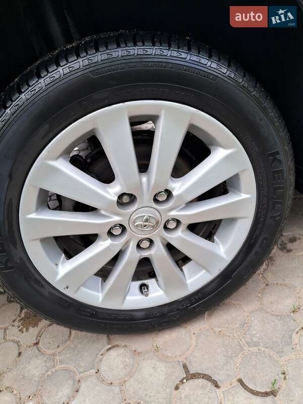 Седан Toyota Corolla 2008 в Кропивницькому