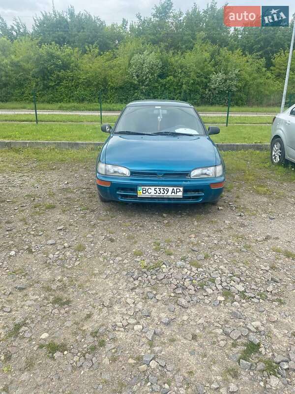Хэтчбек Toyota Corolla 1994 в 