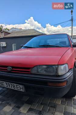 Седан Toyota Corolla 1991 в 