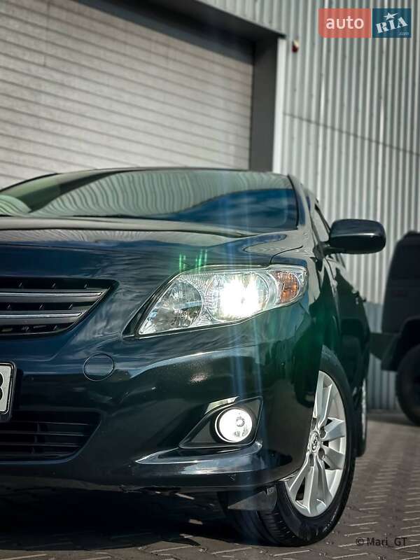 Седан Toyota Corolla 2007 в Дніпрі