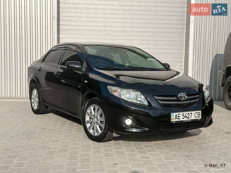 Седан Toyota Corolla 2007 в Дніпрі