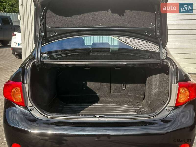 Седан Toyota Corolla 2007 в Дніпрі