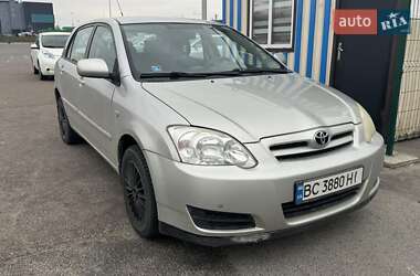 Хетчбек Toyota Corolla 2004 в Львові