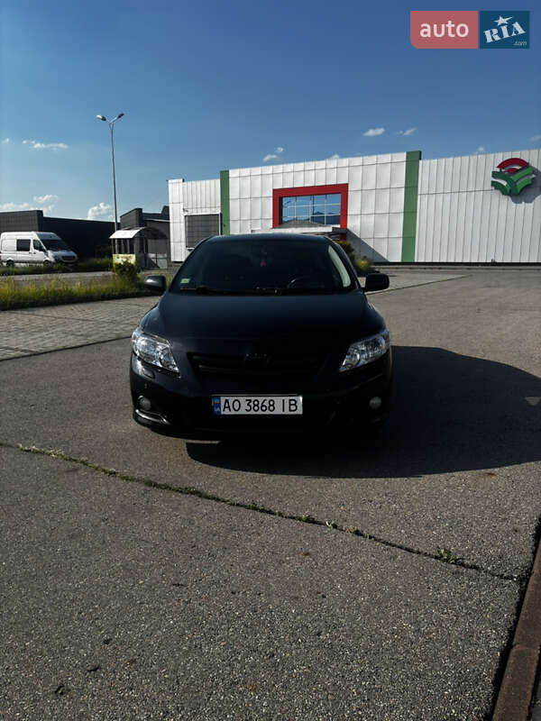 Седан Toyota Corolla 2007 в Тячеві