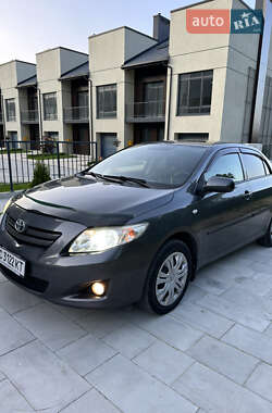Седан Toyota Corolla 2008 в Львове