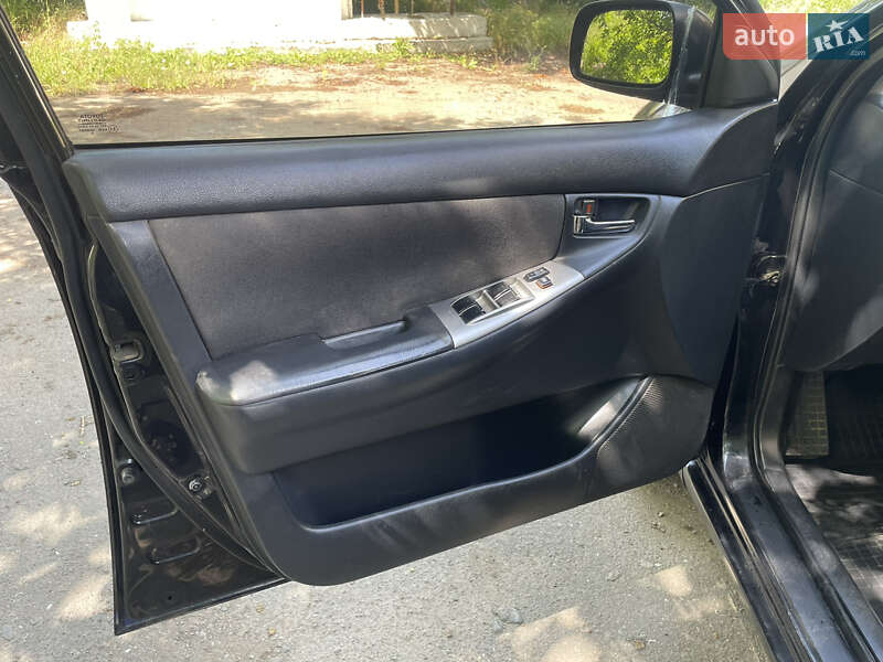 Седан Toyota Corolla 2006 в Одесі
