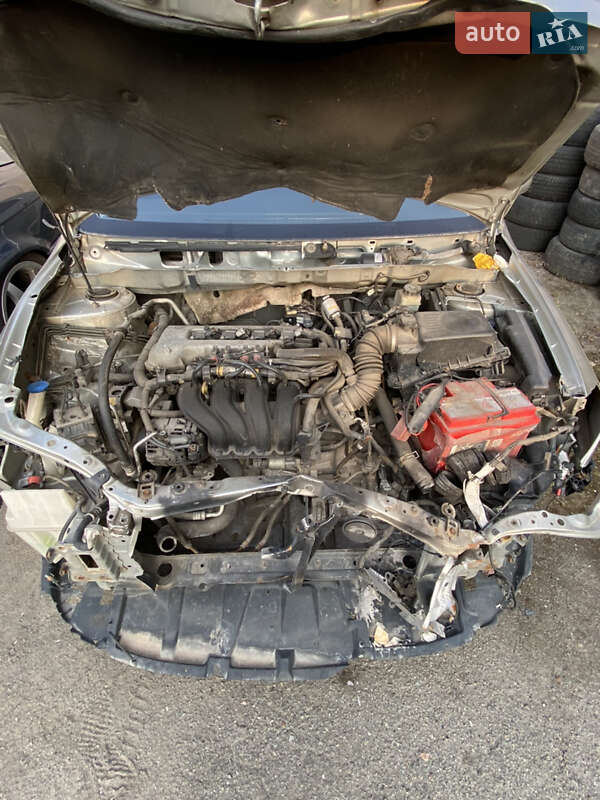 Хетчбек Toyota Corolla 2006 в Дніпрі
