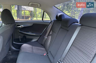 Седан Toyota Corolla 2012 в 