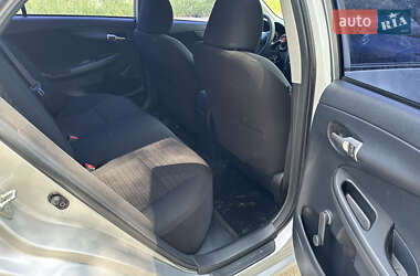 Седан Toyota Corolla 2012 в 