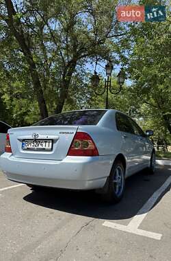 Седан Toyota Corolla 2005 в 