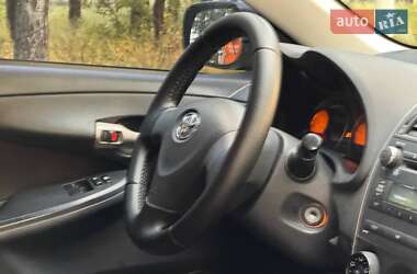 Седан Toyota Corolla 2008 в Охтирці